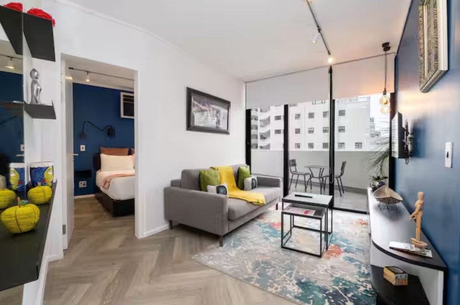 1 Bedroom Property for Sale in Sea Point Western Cape